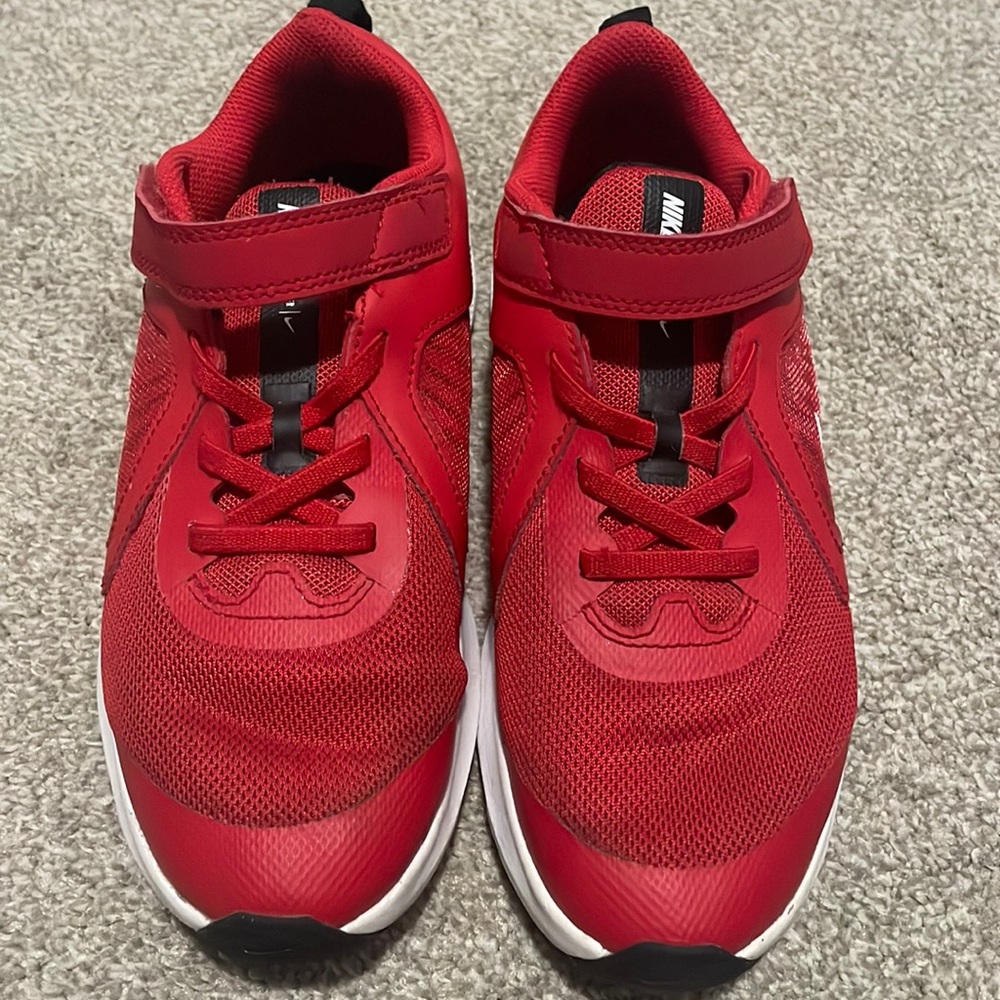Red Nike Downshifter boys shoes
